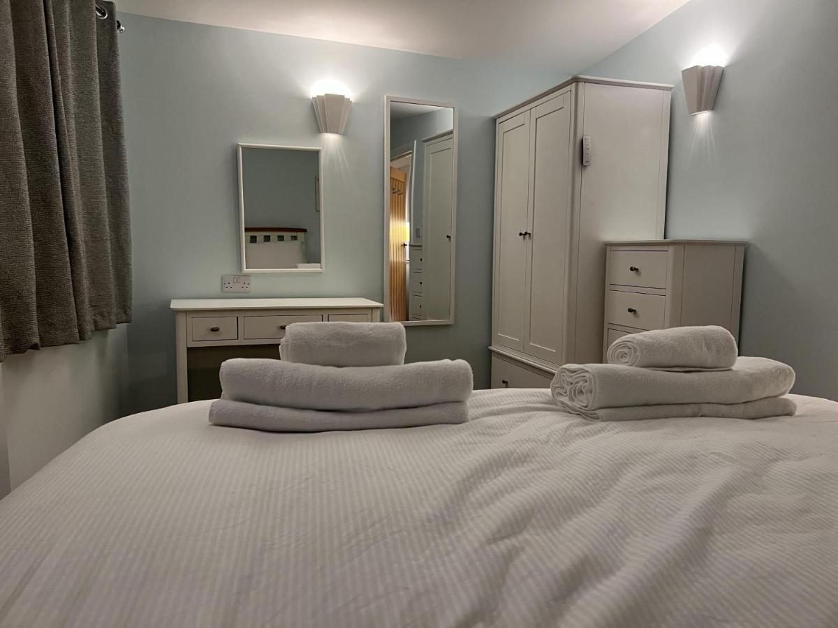 Charming Woodland Lodge 2 Person 1 Bedroom Great Yarmouth Bagian luar foto