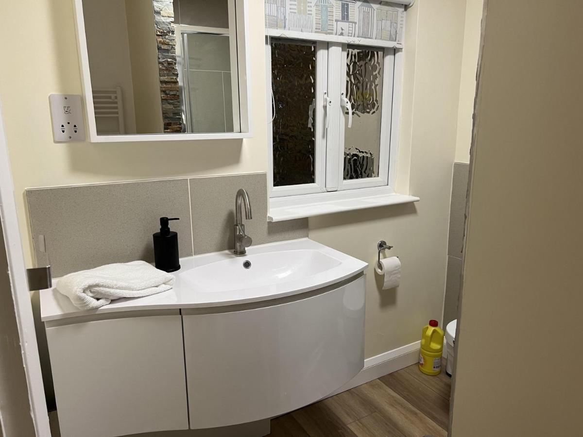 Charming Woodland Lodge 2 Person 1 Bedroom Great Yarmouth Bagian luar foto