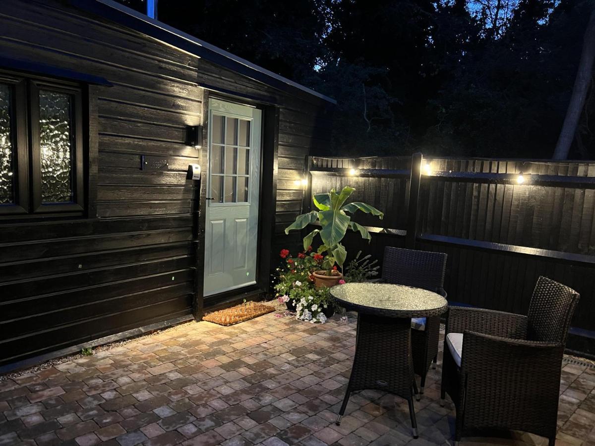 Charming Woodland Lodge 2 Person 1 Bedroom Great Yarmouth Bagian luar foto
