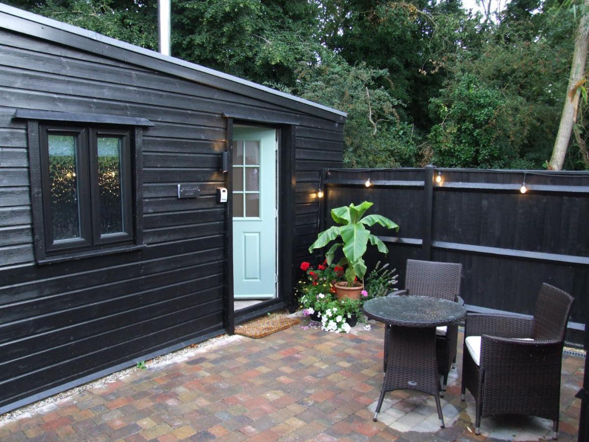 Charming Woodland Lodge 2 Person 1 Bedroom Great Yarmouth Bagian luar foto
