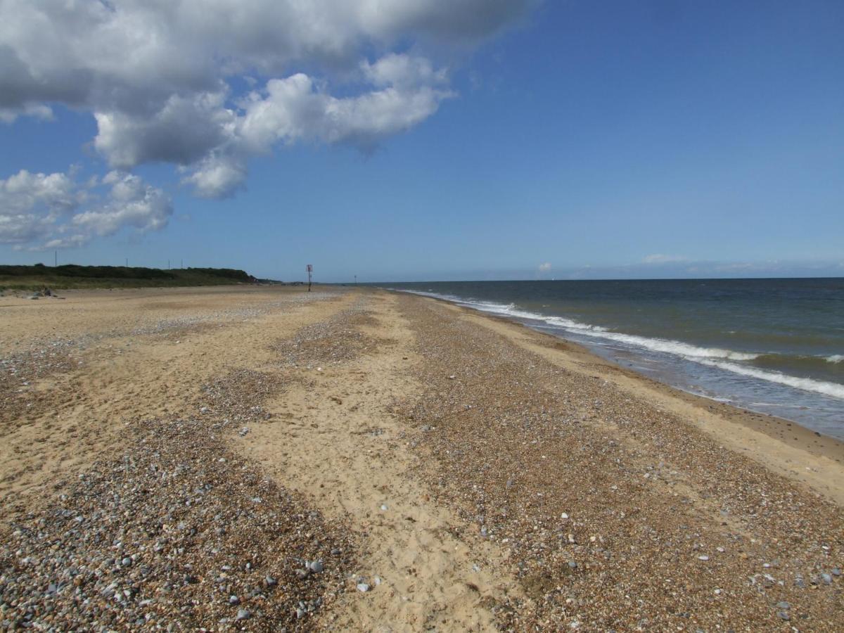 Charming Woodland Lodge 2 Person 1 Bedroom Great Yarmouth Bagian luar foto