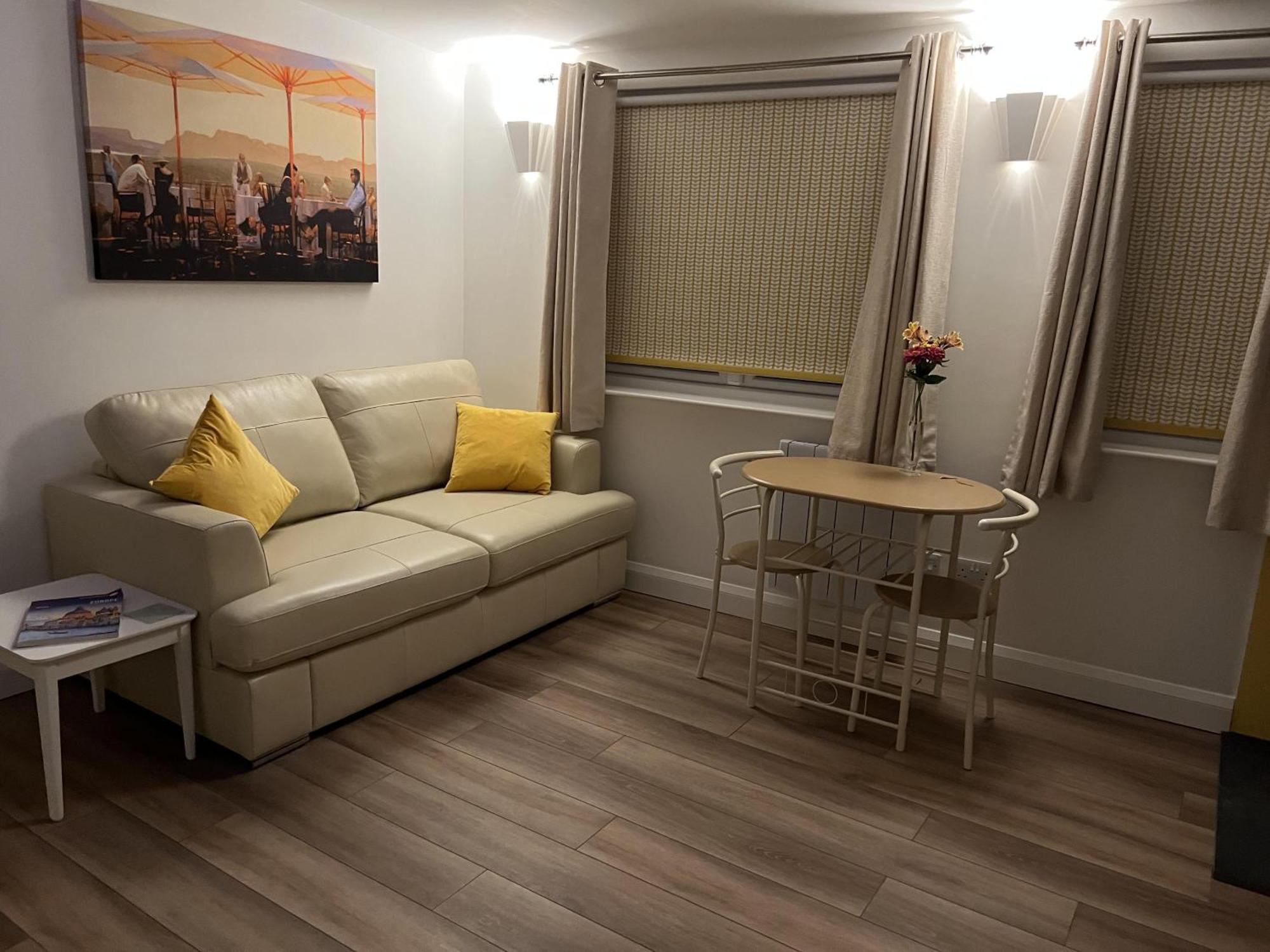 Charming Woodland Lodge 2 Person 1 Bedroom Great Yarmouth Bagian luar foto